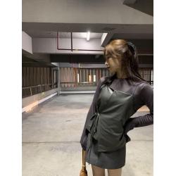 가을조끼 부럽다 아들이다 하우스 스트랩 언발란스 베스트 여성 핏아우터 슬림핏 배가리기 트렌드 엠보가죽 4803873378