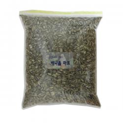Animolpark 애니몰파크 애니몰해바라기씨1.6kg 잉꼬사료 앵무사료 새모이 해바라기씨 해씨 새사료 사료 1개 1.6kg