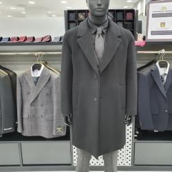 지이크 F 18F/W (품절임박) 블랙컬러 세미오퍼핏 싱글 코트 FWL7532BK